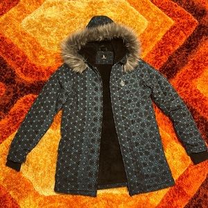 Barely Worn Threyda Sherpa Jacket